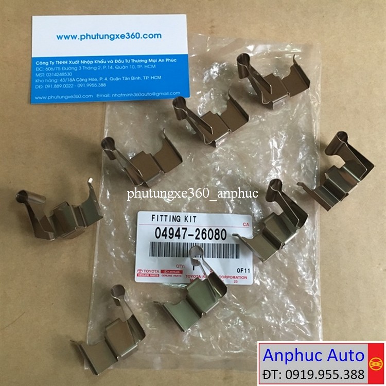 3-Phe cài bố thắng trước Hiace 2014.JPG